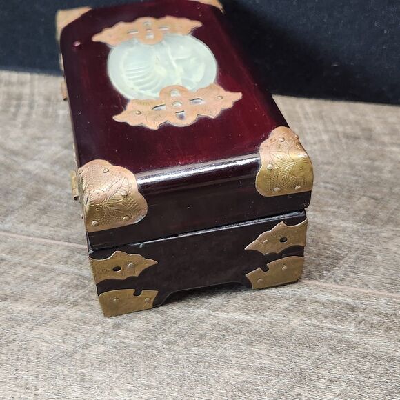Vtg Chinese Wood Jewelry Keepsake Box Carved Jade Inlay w/brass 6.75" x 3.5" - Picture 7 of 12